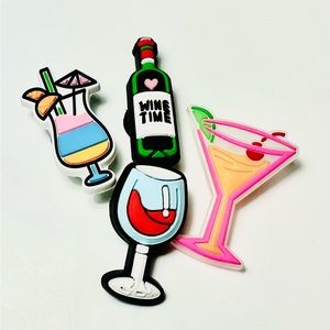 Drink Special Croc Charm